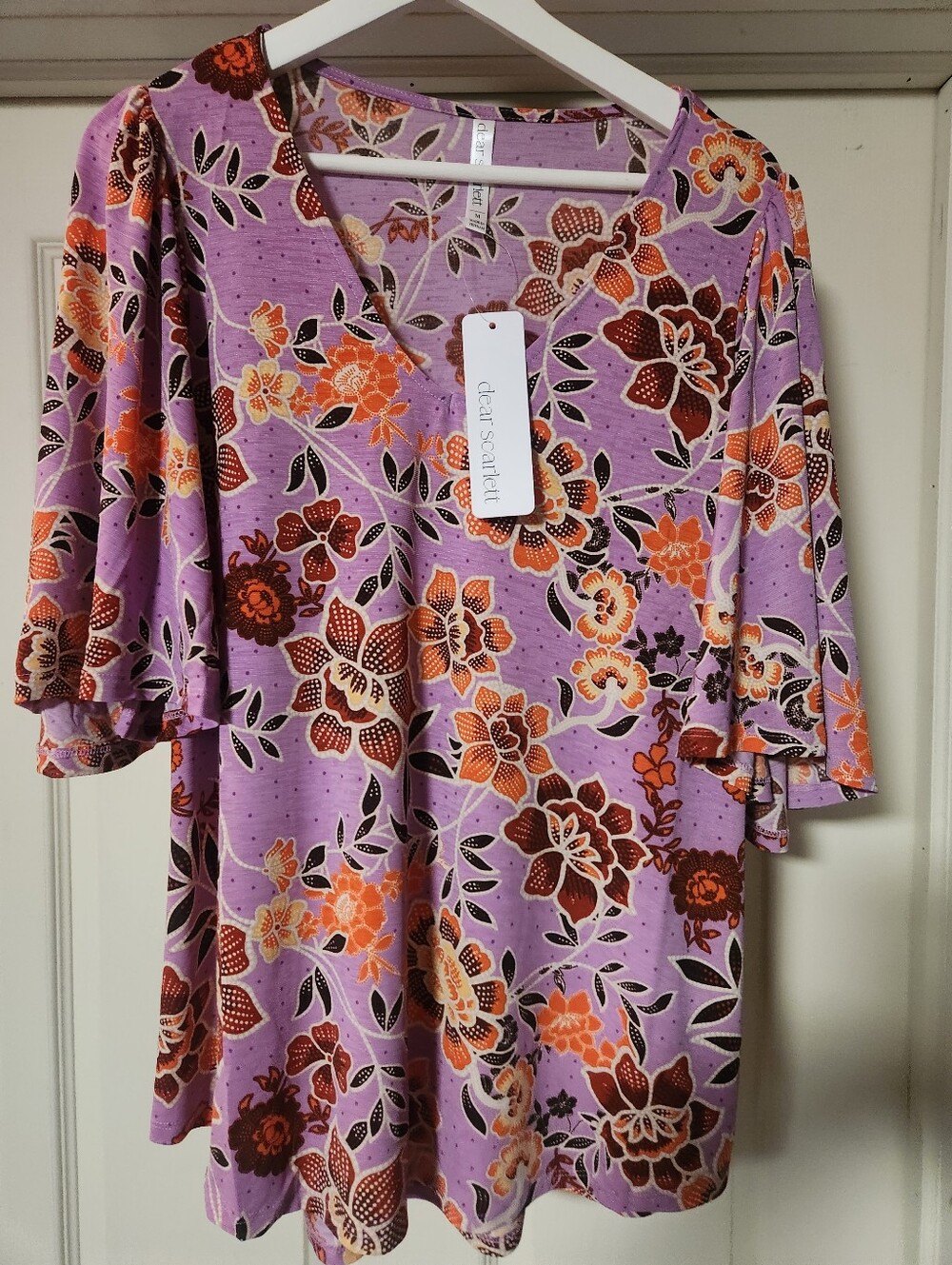 NWT Dear Scarlett Lavender Floral Bell Sleeve Top Size Medium Boho